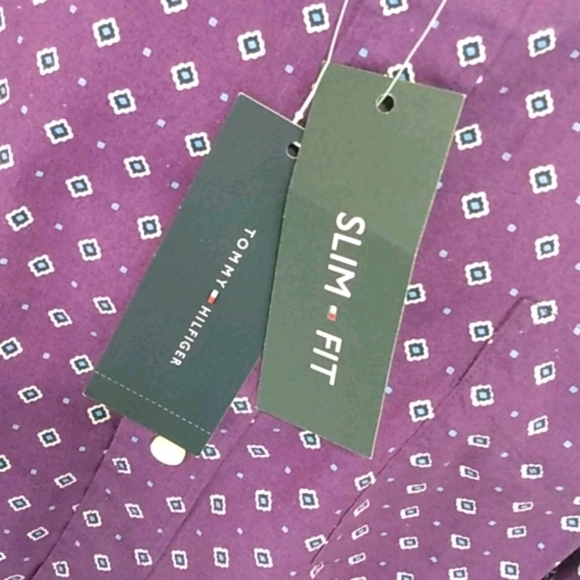 TOMMY HILFIGER NWT SLIM FIT BUTTON DOWN SHIRT  XL - Picture 3 of 8